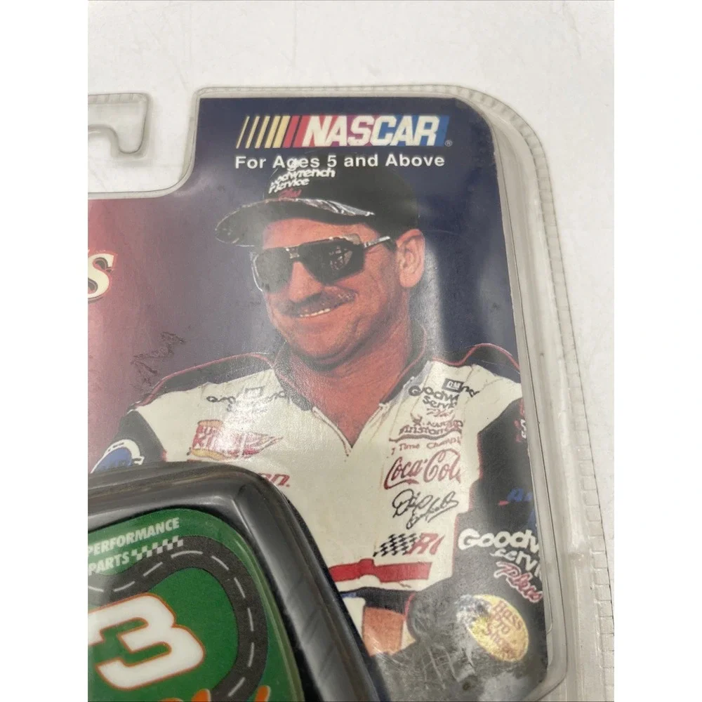 NEW Winner's Circle Dale Earnhardt 1999 NASCAR Racing Game Tiger Electronics